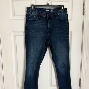 Old Navy Rockstar Super Skinny Highrise Jeans - size 10 (pair 2 of 2)